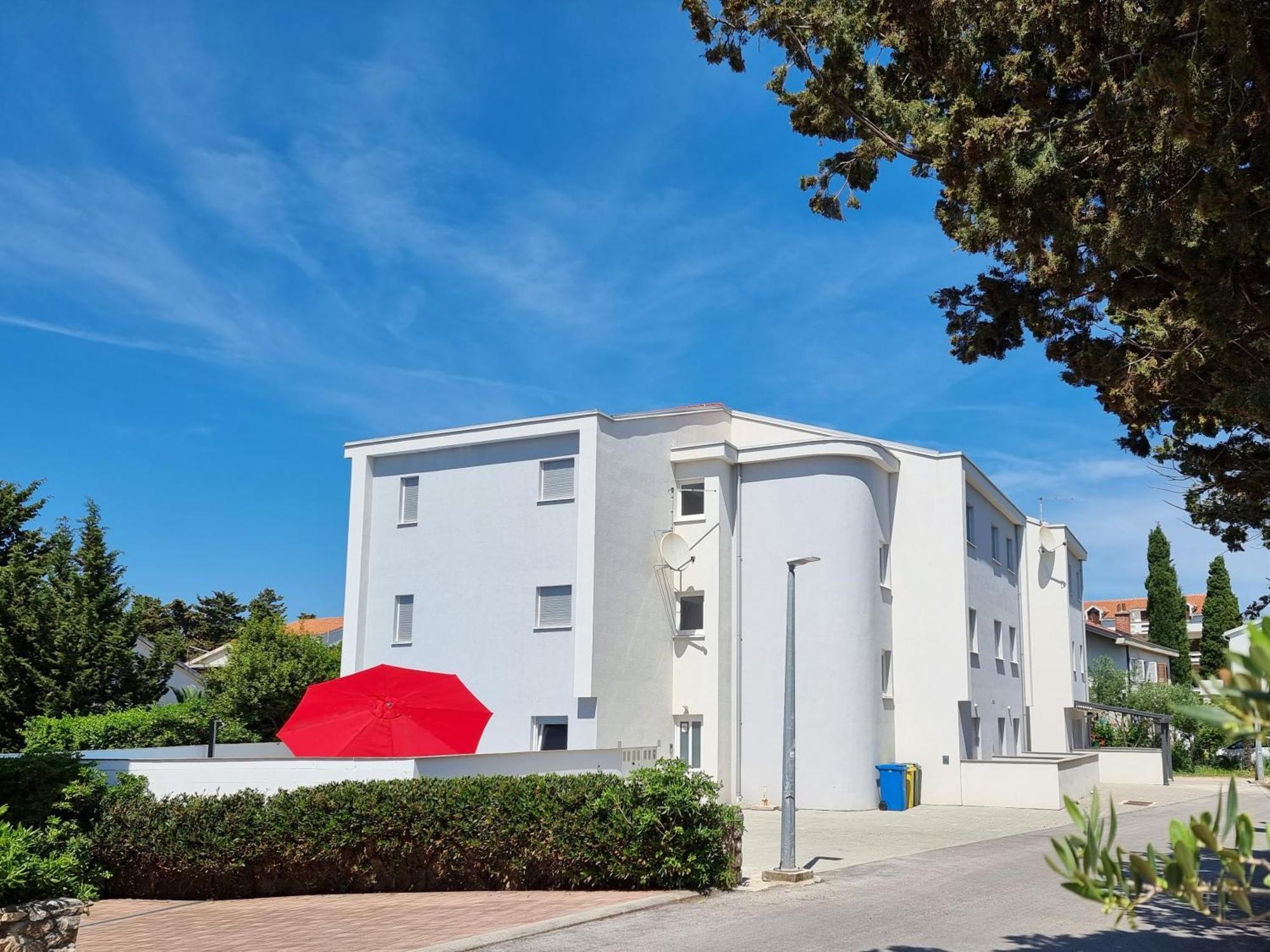 Summer Holiday Apartments Novalja Exterior photo